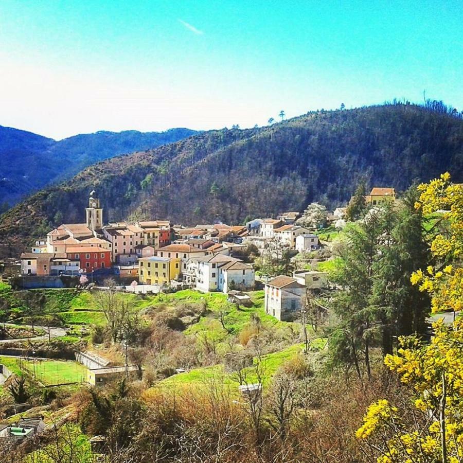 Agriturismo Ghirlanda Norma Rita Villa Carrodano Inferiore Exterior foto